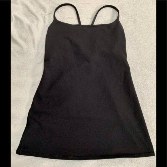 lululemon athletica Tops - Lululemon Black Tank Top - Size 6 NWOT